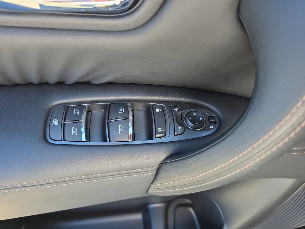 Used 2023 Nissan Armada Platinum w/ Captain's Chairs Package AWD/4WD image 21