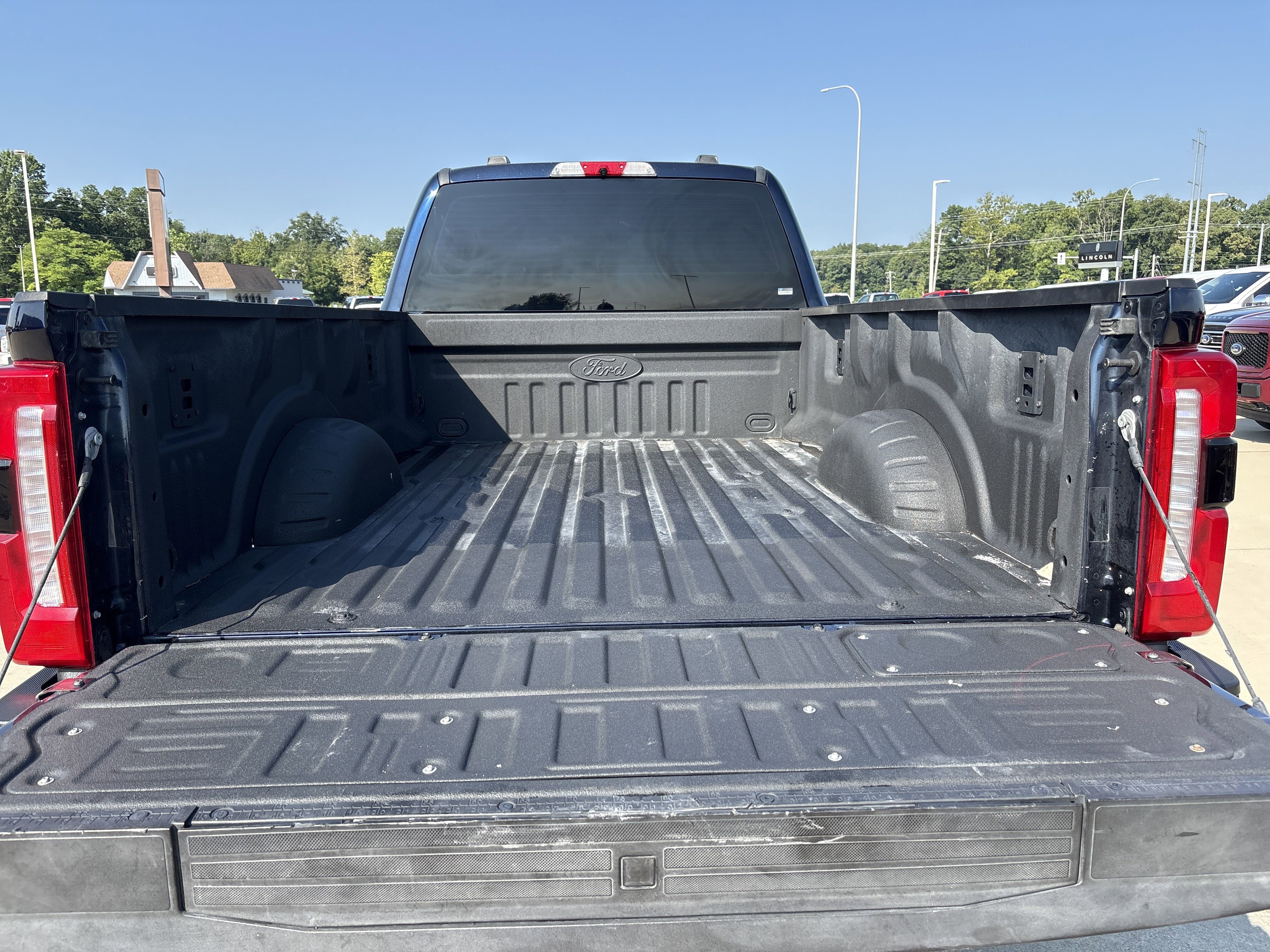 Used 2024 Ford F250 XLT w/ XLT Premium Package image 7