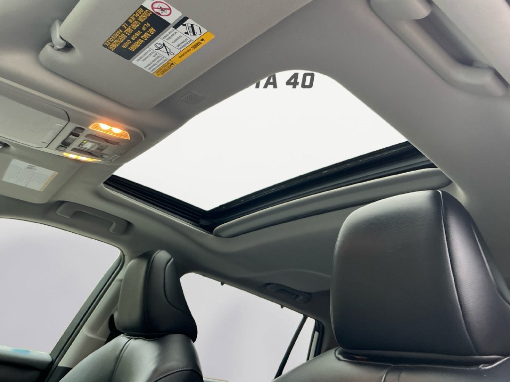 Used 2022 Toyota Highlander XLE AWD/4WD image 21