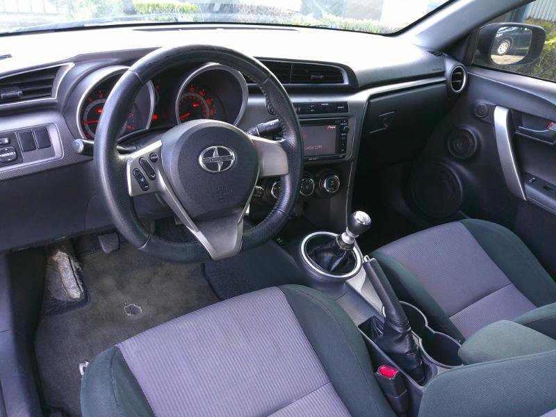 Used 2015 Scion tC FWD image 11