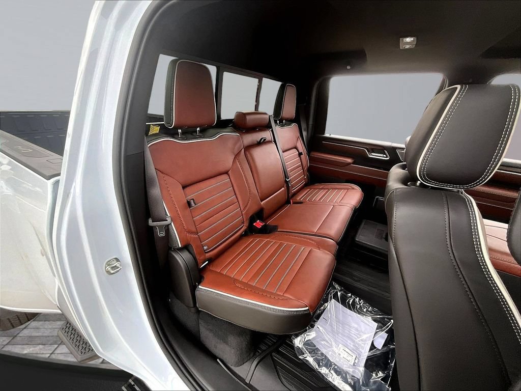 New 2026 GMC Sierra 3500 Denali Ultimate AWD/4WD image 9