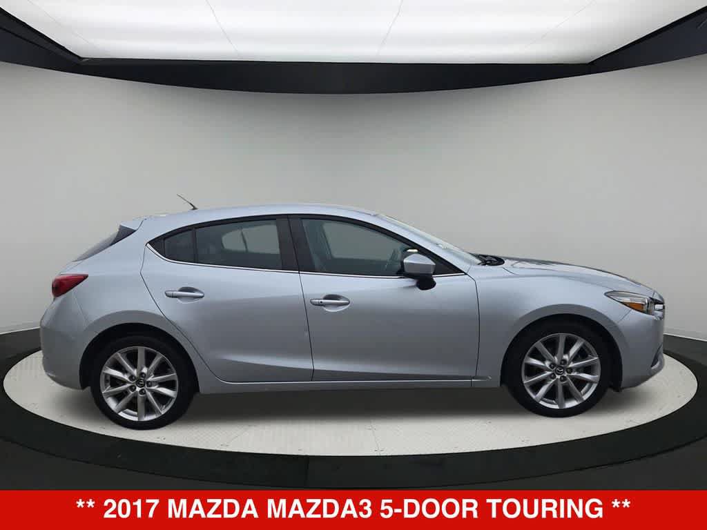 Used 2017 MAZDA MAZDA3 Touring FWD image 7