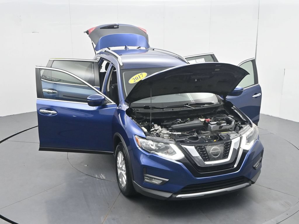 Used 2017 Nissan Rogue SV FWD image 48
