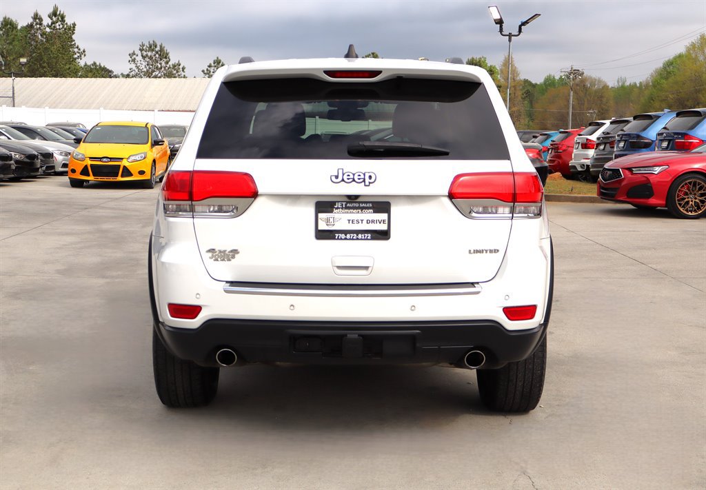 Used 2014 Jeep Grand Cherokee Limited w/ Trailer Tow Group IV AWD/4WD image 4