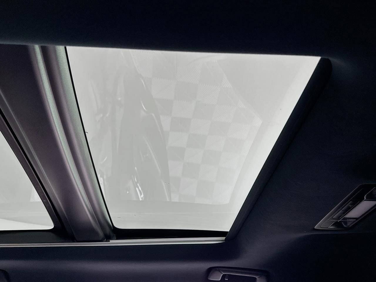 Used 2016 Lexus RX 450h F Sport image 33