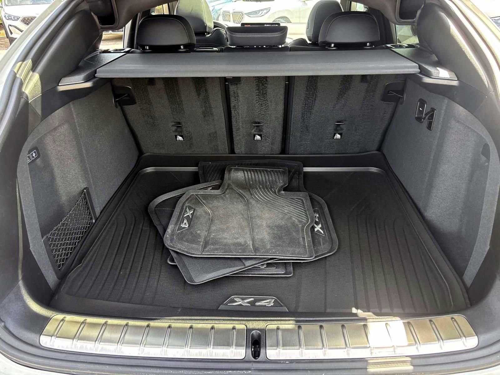 Used 2025 BMW X4 xDrive30i w/ M Sport Package AWD/4WD image 9