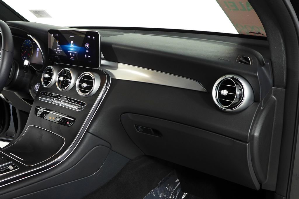Used 2022 Mercedes-Benz GLC 300 image 14