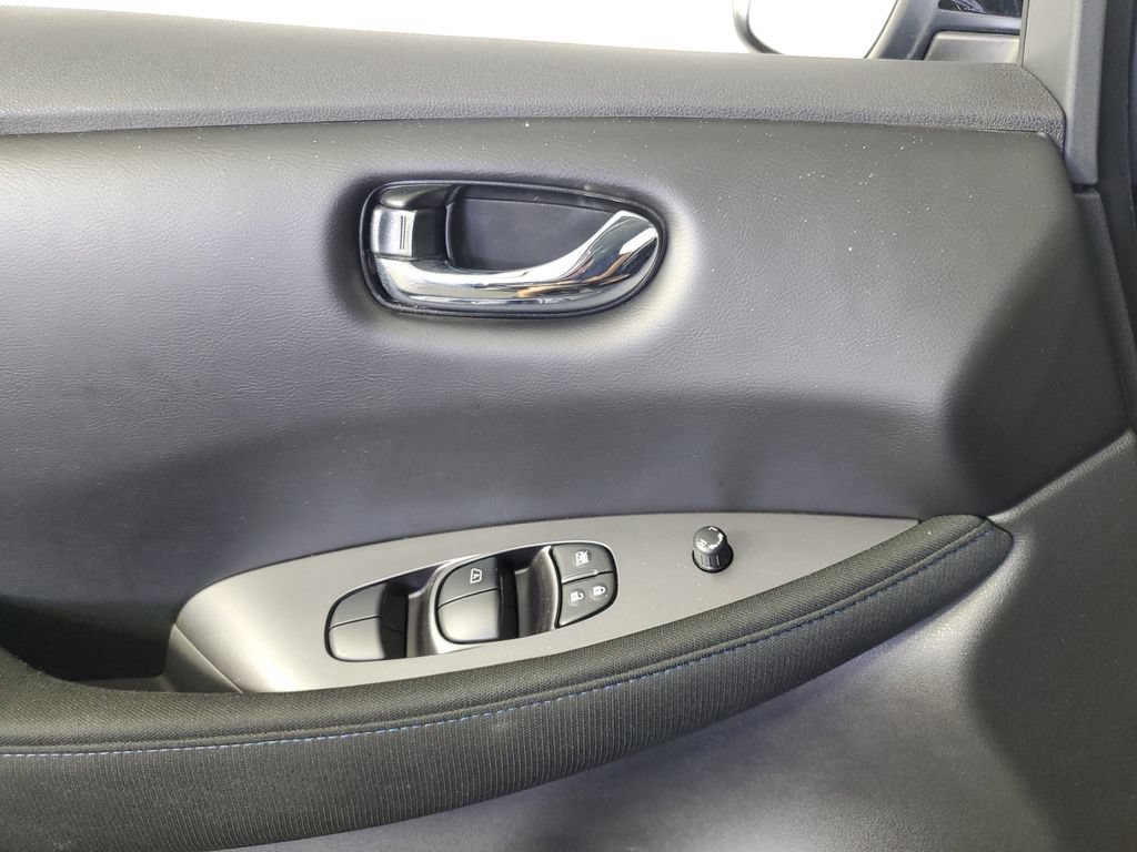 Used 2025 Nissan Leaf S FWD image 28