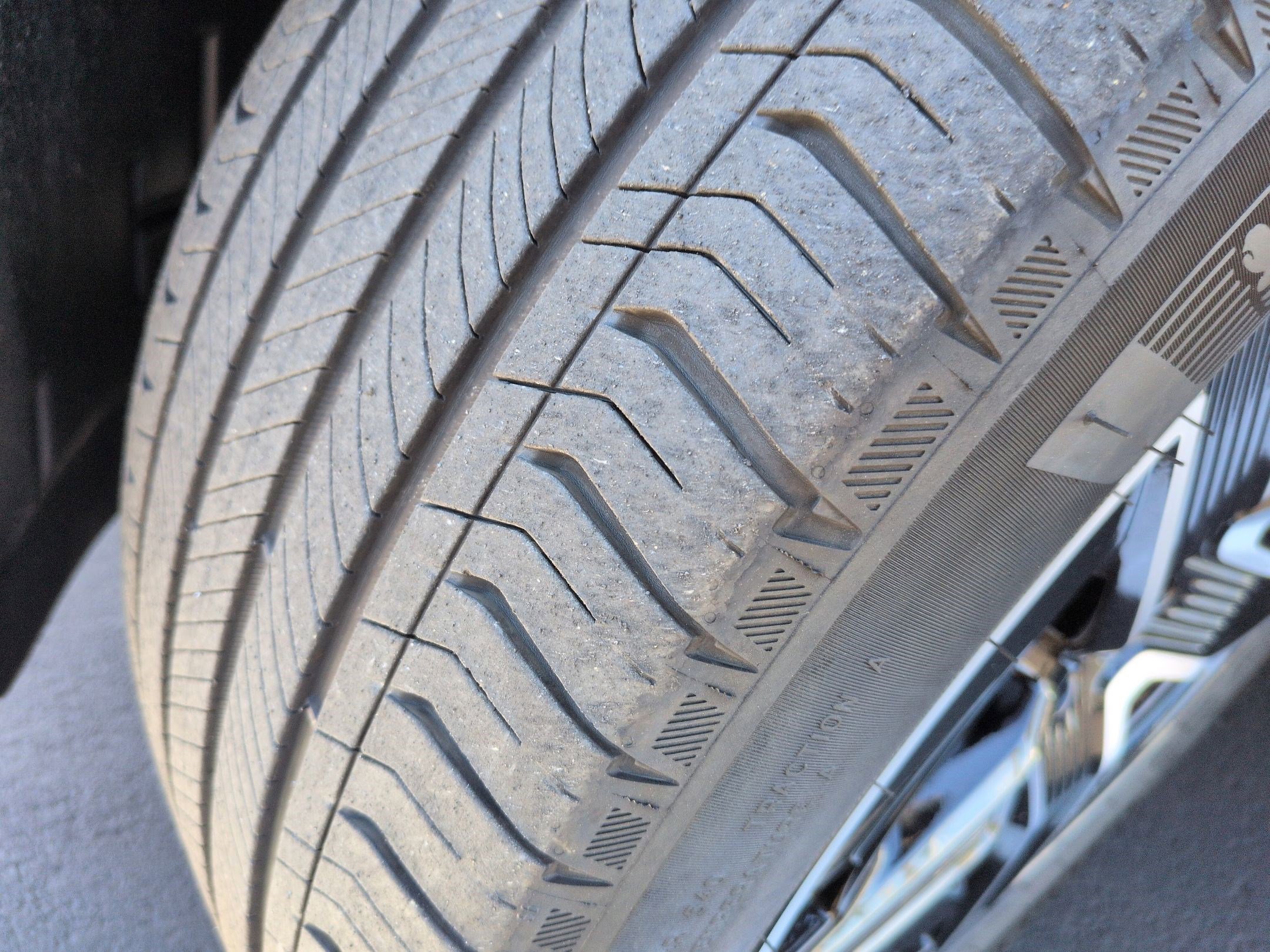 Used 2023 Mercedes-Benz GLC 300 4MATIC image 12