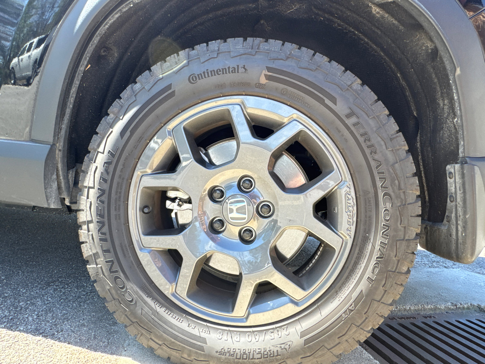 Used 2025 Honda Pilot TrailSport image 24