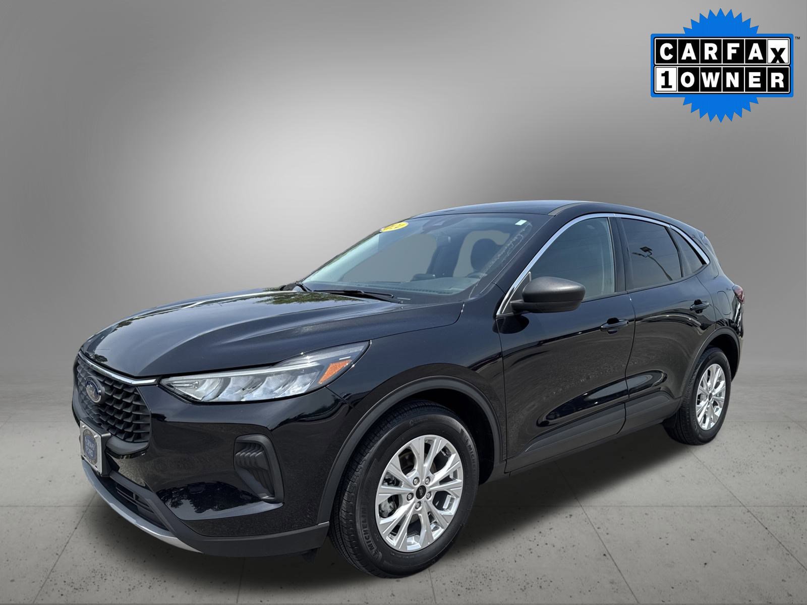 Used 2024 Ford Escape Active image 1