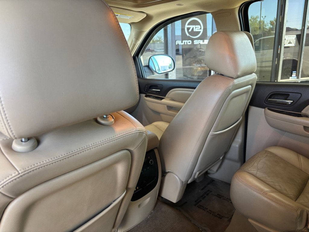 Used 2013 GMC Yukon XL Denali AWD/4WD image 22