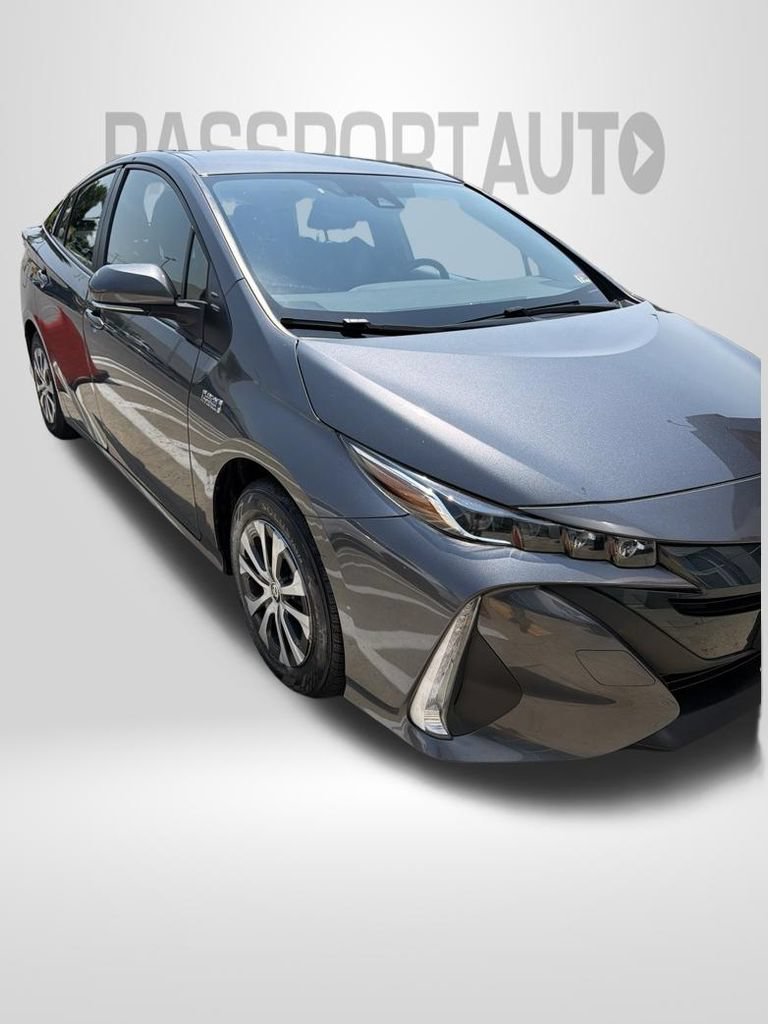 Used 2022 Toyota Prius Prime LE FWD image 2