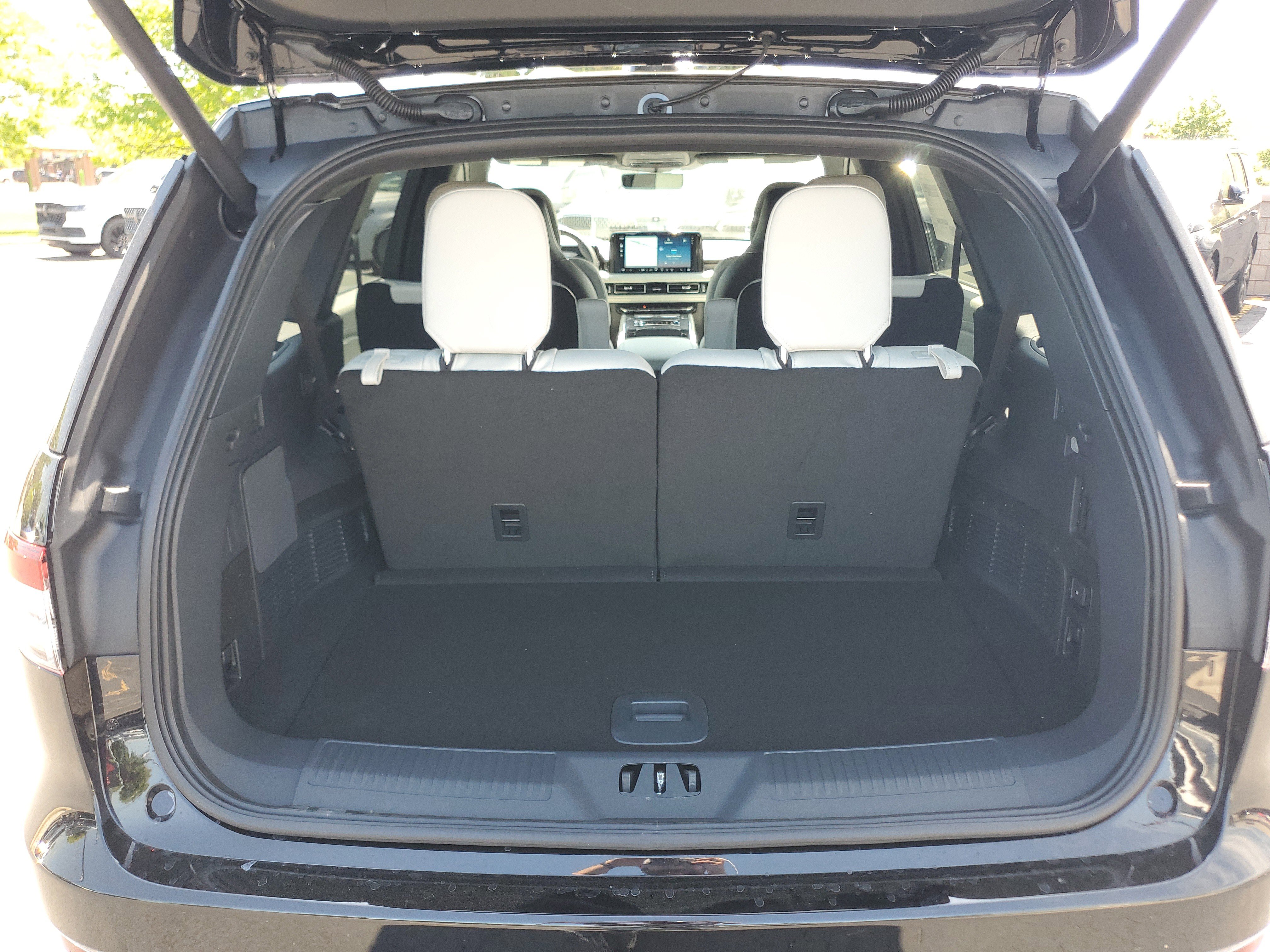 New 2026 Lincoln Aviator Black Label w/ Dynamic Handling Package AWD/4WD image 28