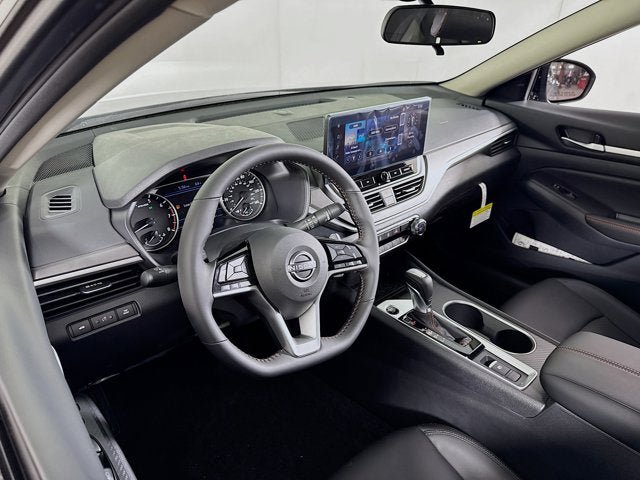 New 2026 Nissan Altima 2.5 SR AWD/4WD image 9