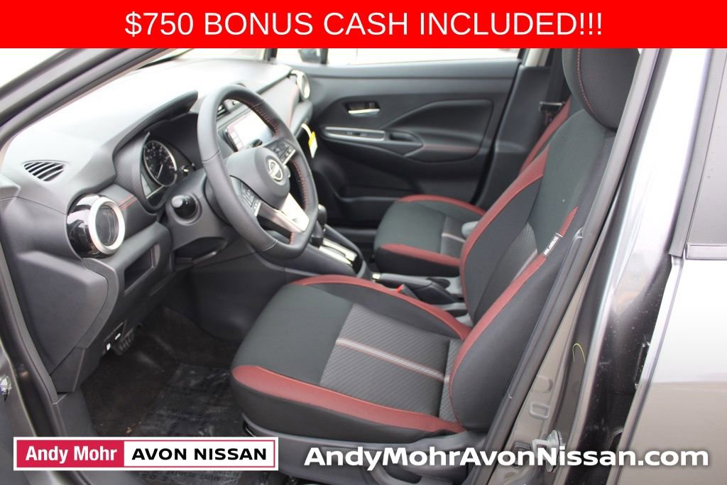 New 2025 Nissan Versa SR w/ Trunk Package image 8
