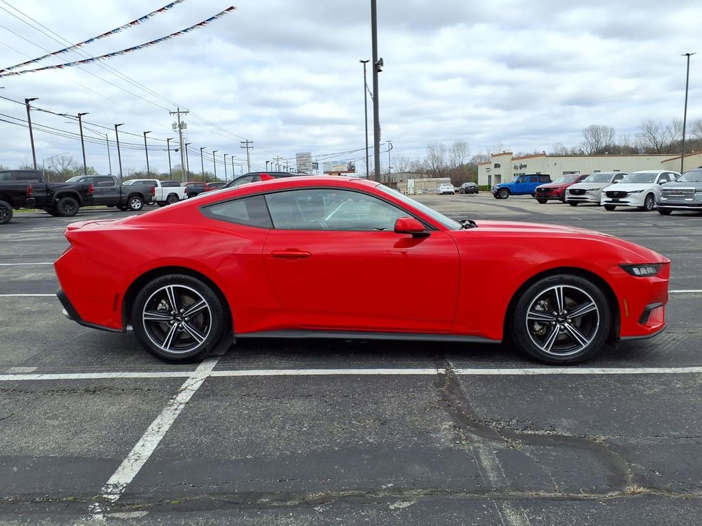 Used 2024 Ford Mustang Premium image 8