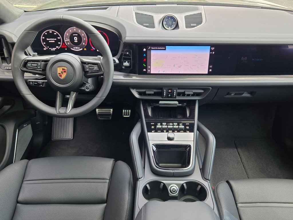 New 2025 Porsche Cayenne GTS image 33