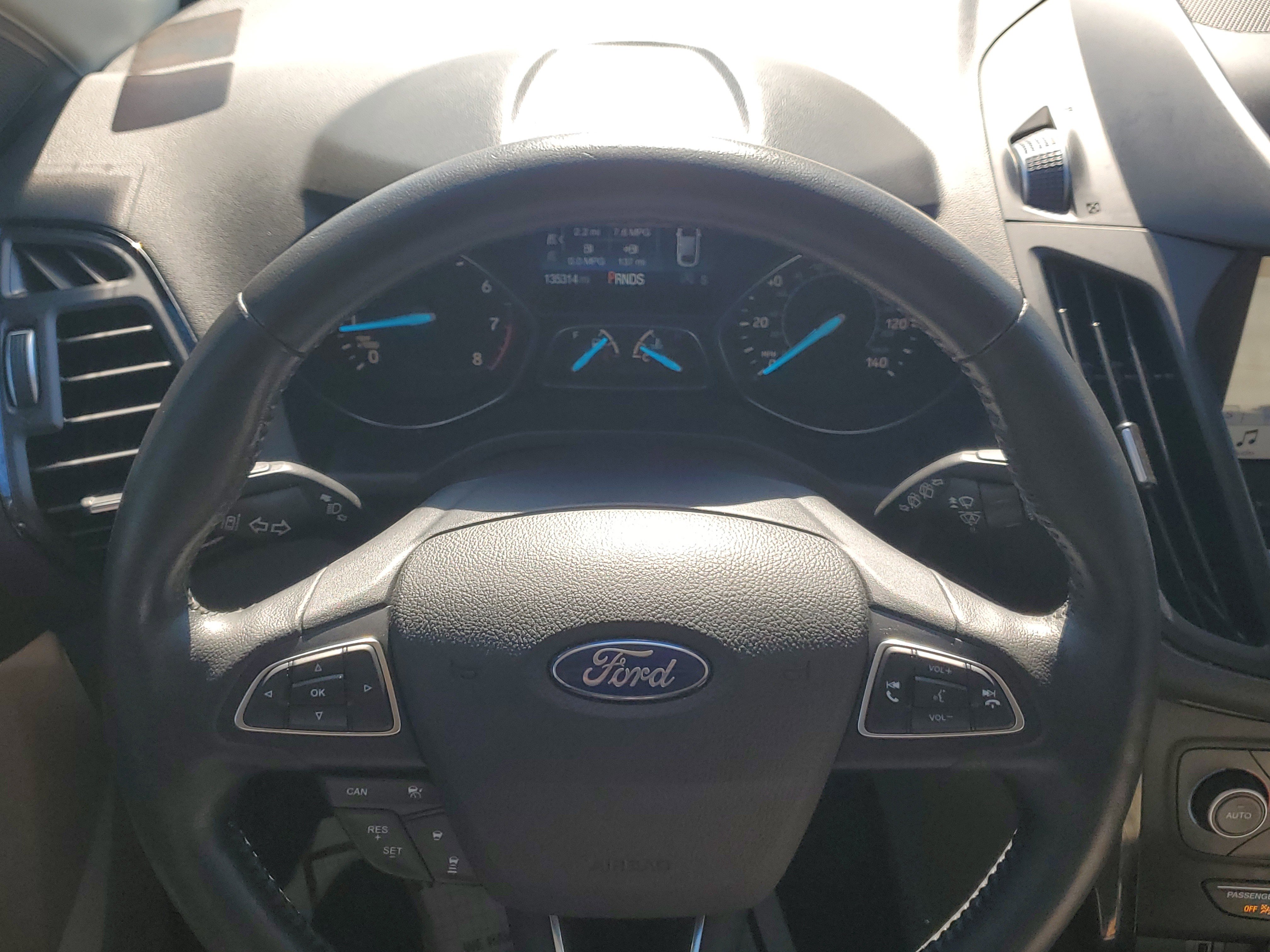 Used 2019 Ford Escape Titanium image 23
