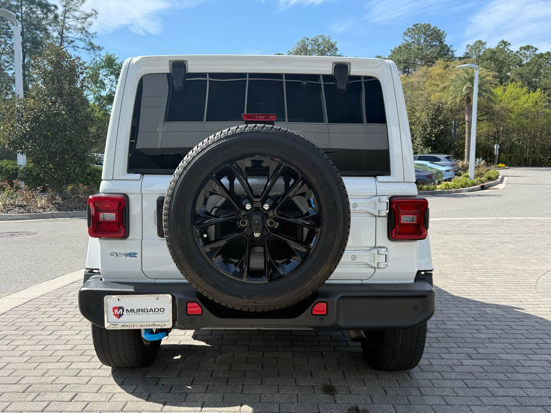 Used 2022 Jeep Wrangler Unlimited Sahara 4xe w/ Safety Group image 10