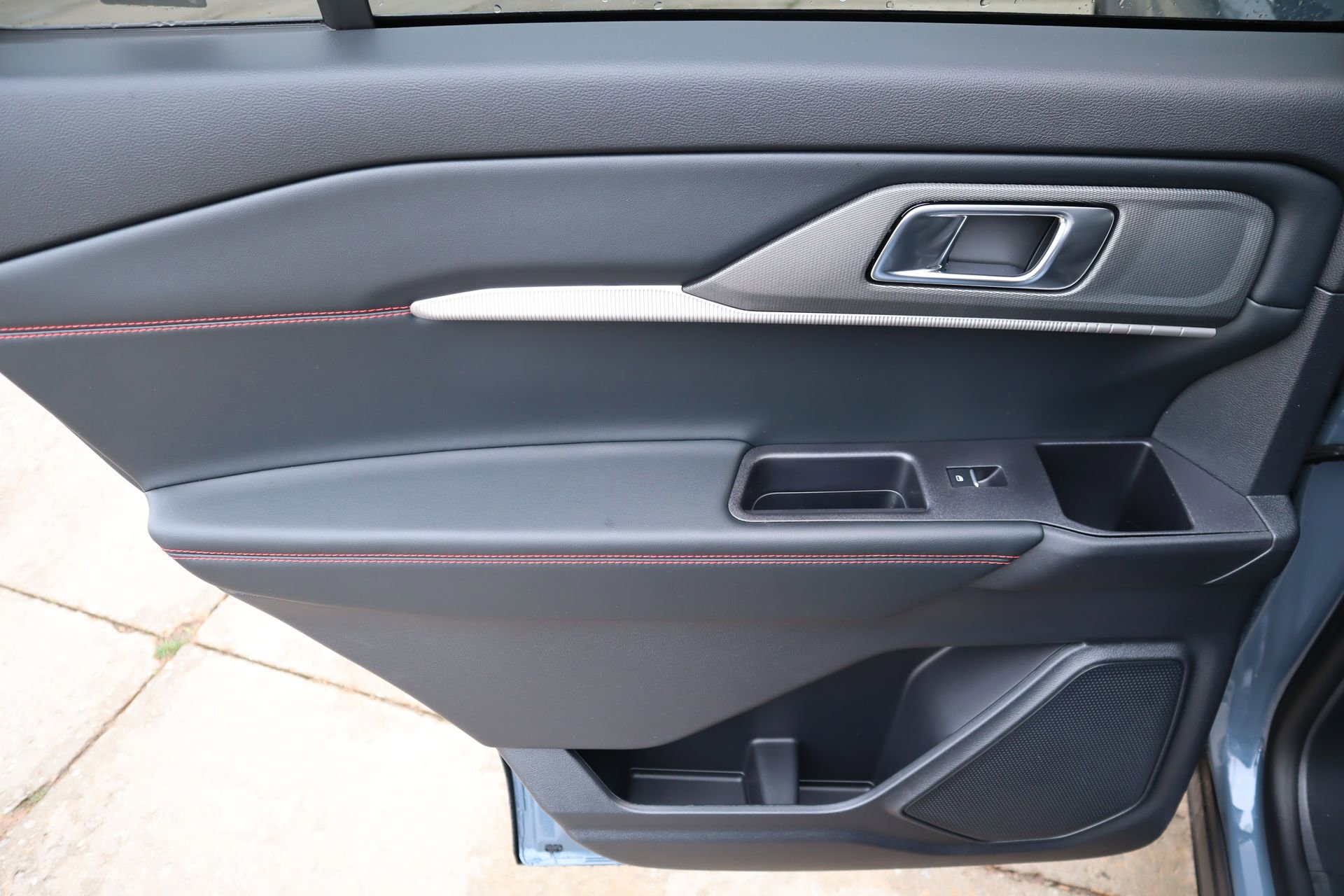 New 2026 Ford Explorer ST-Line w/ ST-Line Street Pack RWD image 20