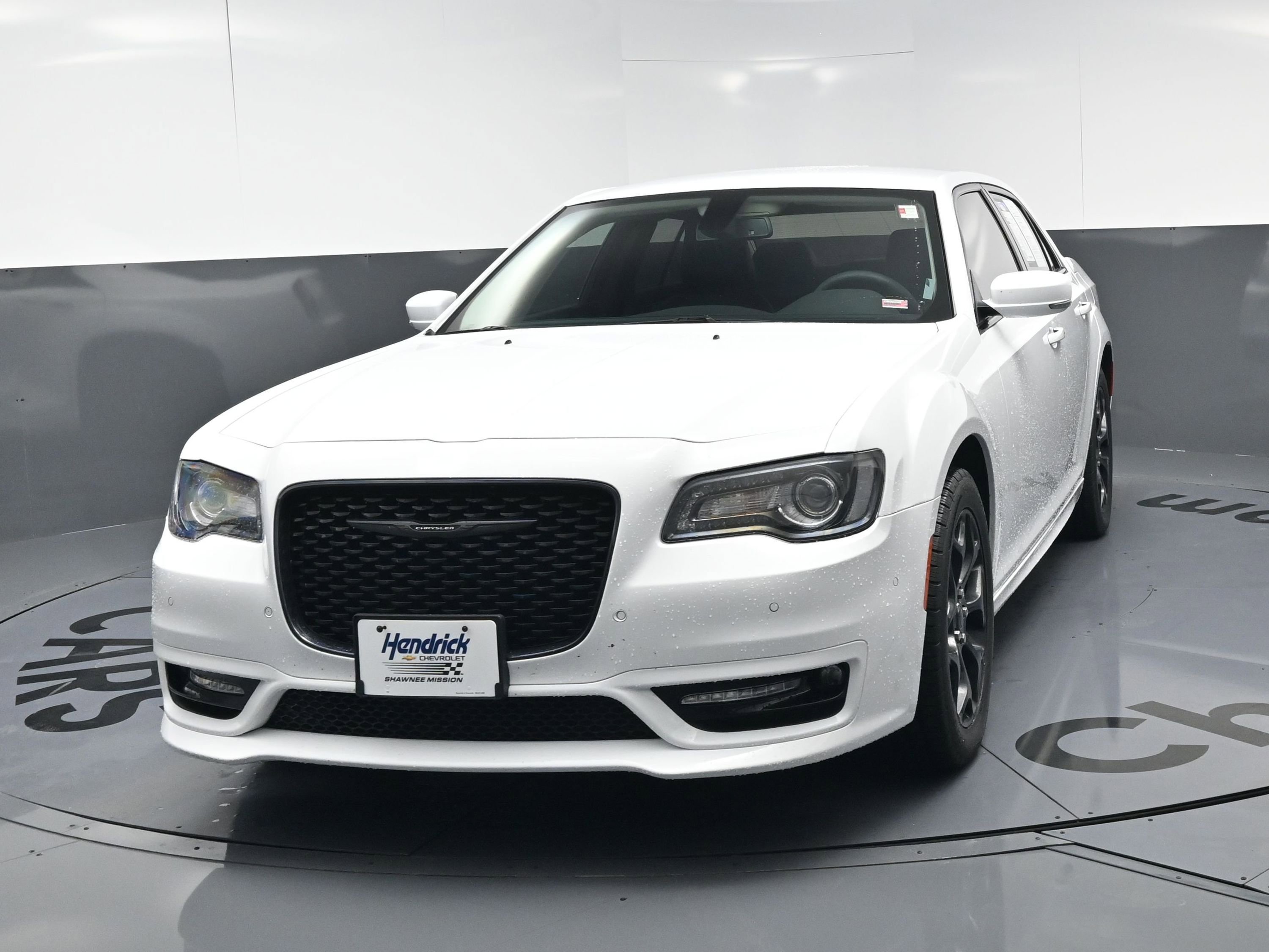 Used 2023 Chrysler 300 Touring L w/ Comfort Group image 11