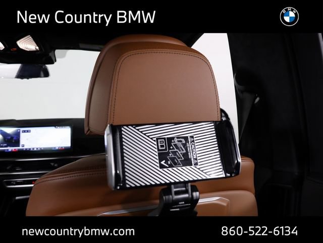 Used 2026 BMW X7 M60i AWD/4WD image 36