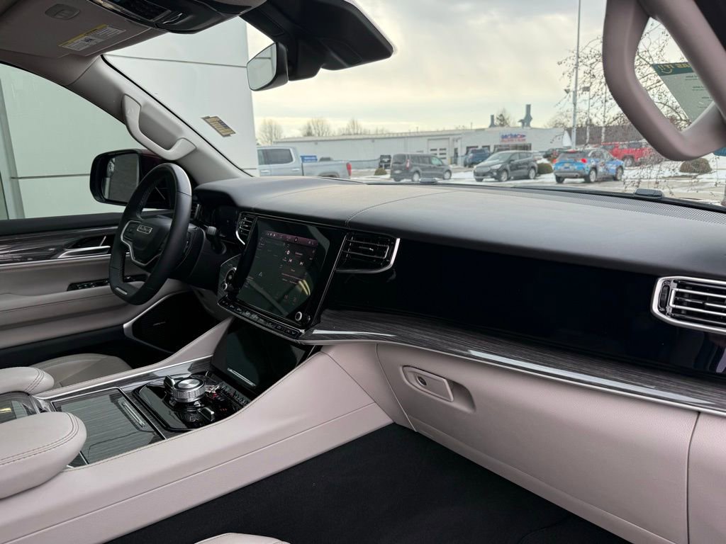 Used 2022 Jeep Wagoneer Series II w/ Convenience Group I image 32