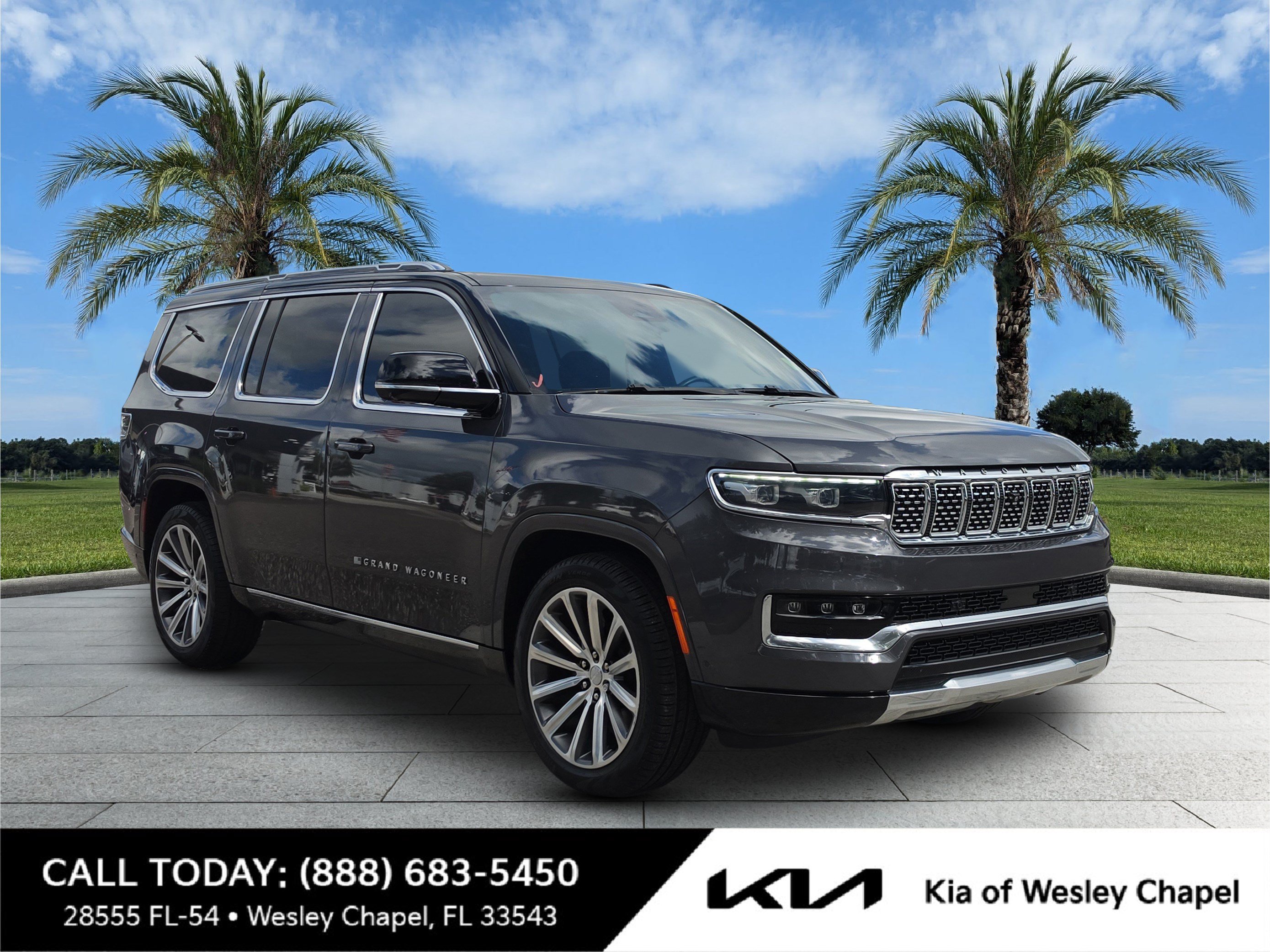 Used 2023 Jeep Grand Wagoneer Series II AWD/4WD image 1