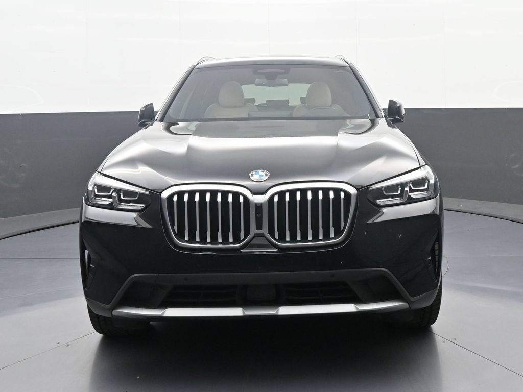 Used 2023 BMW X3 xDrive30i w/ Premium Package AWD/4WD image 2