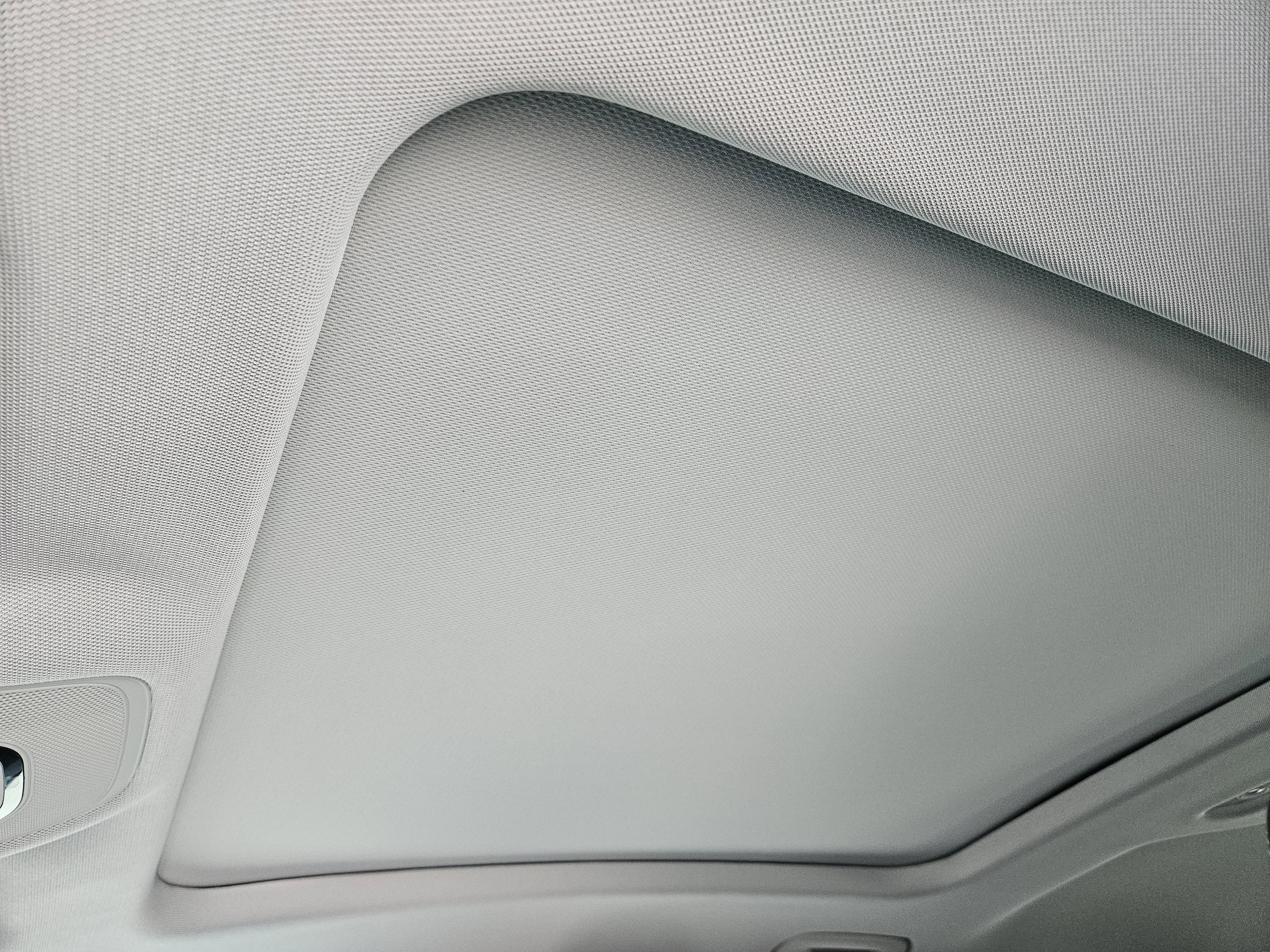 Used 2021 Audi e-tron Prestige w/ Prestige Package image 32