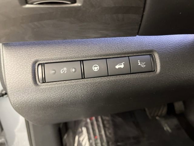 New 2026 Nissan Pathfinder Platinum image 30