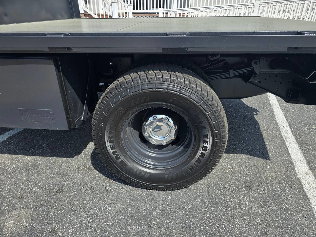 Used 2023 Ford F350 XL RWD image 11