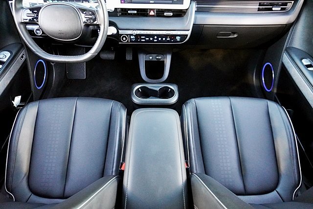Certified 2024 Hyundai Ioniq 5 Limited RWD image 32