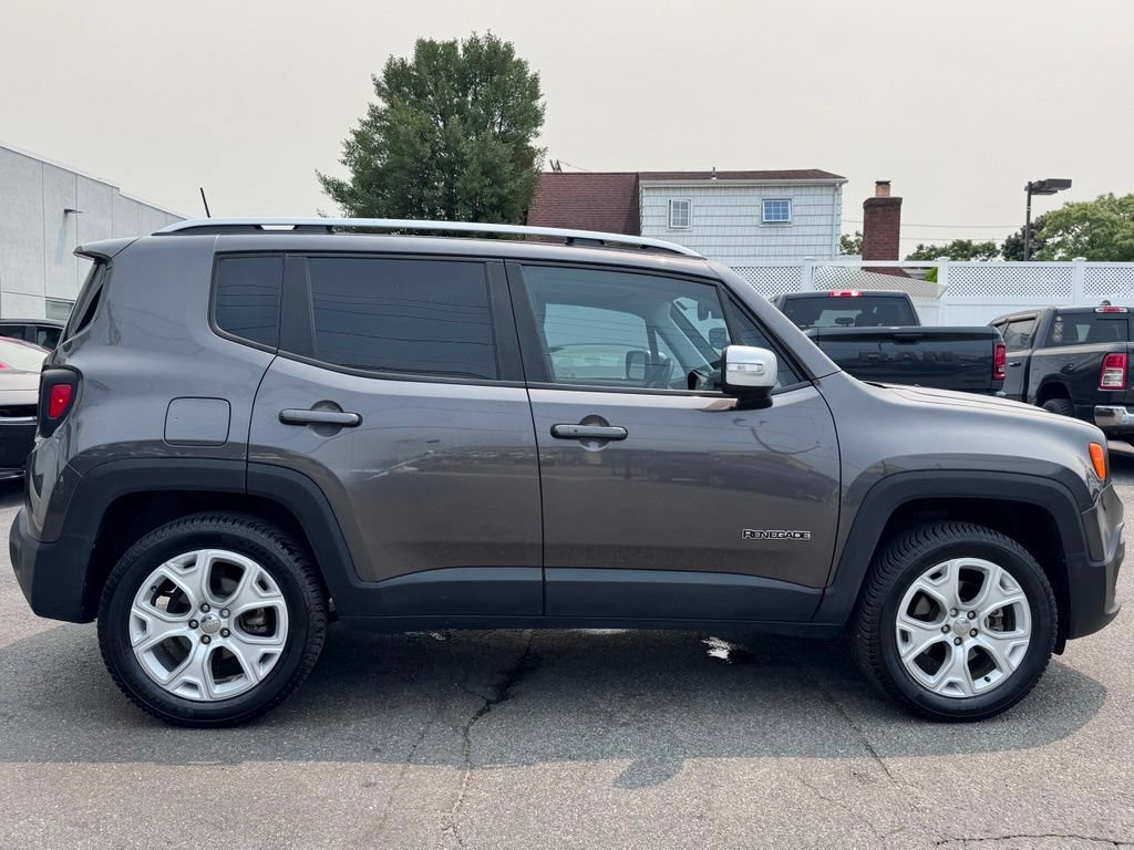 Certified 2018 Jeep Renegade Limited w/ UConnect 8.4 Nav Group AWD/4WD image 8