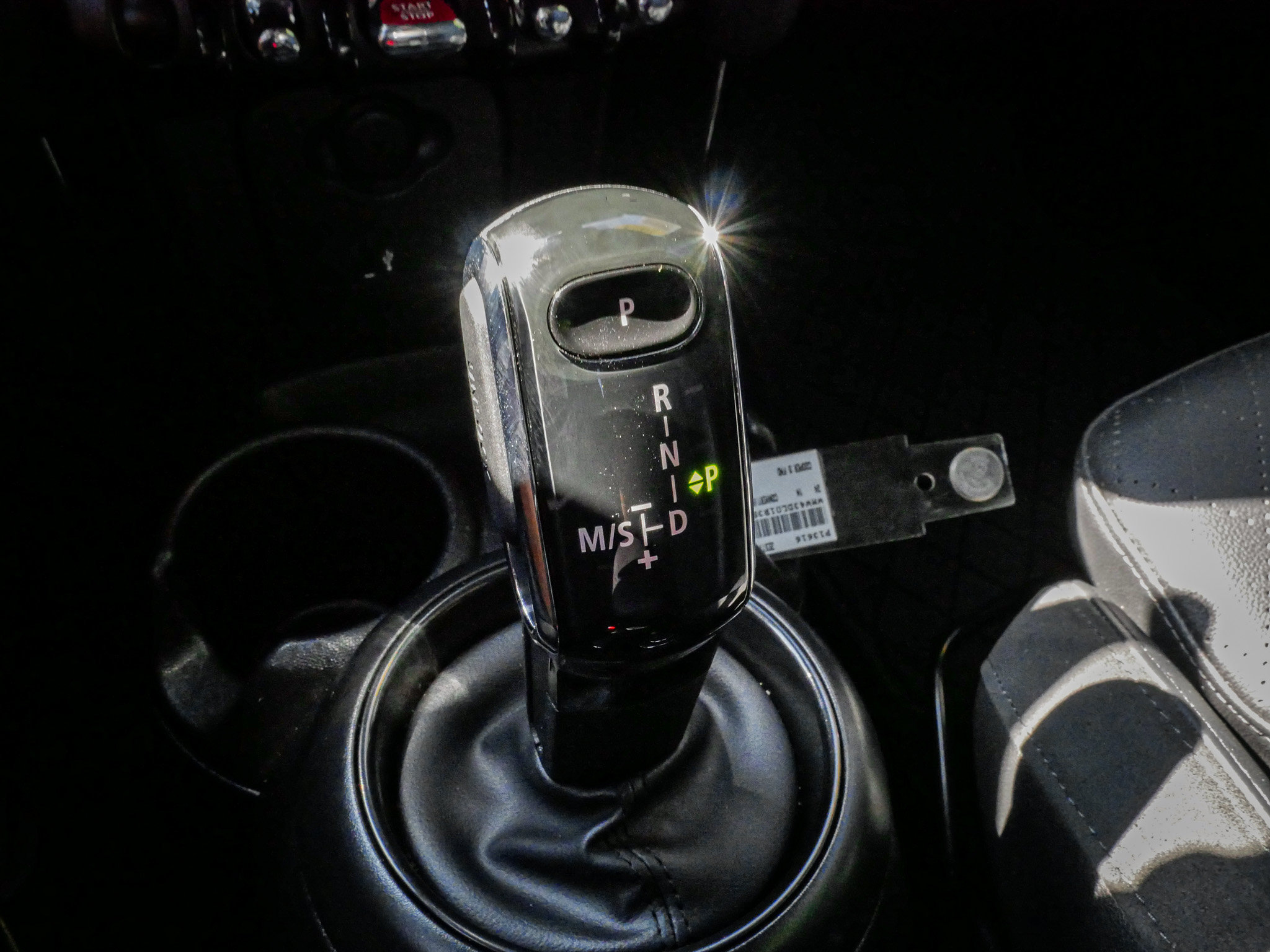 Used 2024 MINI Cooper S w/ Signature Upholstery Package FWD image 26