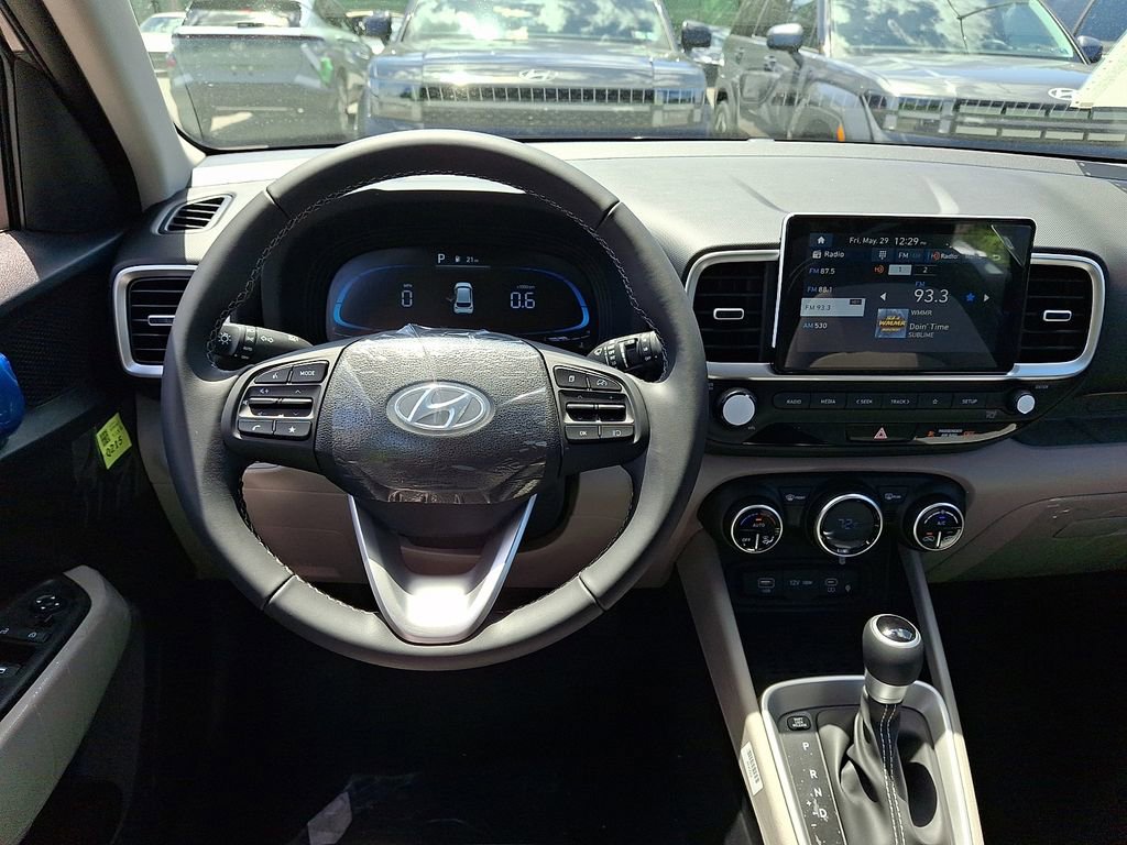 New 2026 Hyundai Venue SEL FWD image 8
