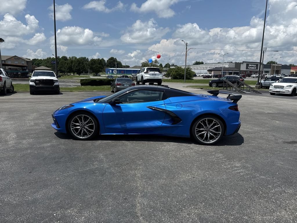 Used 2025 Chevrolet Corvette Stingray Preferred Conv w/ Battery Protection Package RWD image 11