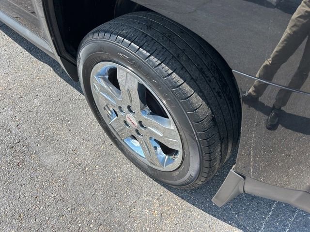 Used 2013 GMC Terrain SLE w/ Chrome Package AWD/4WD image 19
