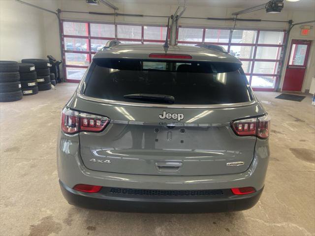 Certified 2023 Jeep Compass Latitude w/ Sun and Sound Group AWD/4WD image 12