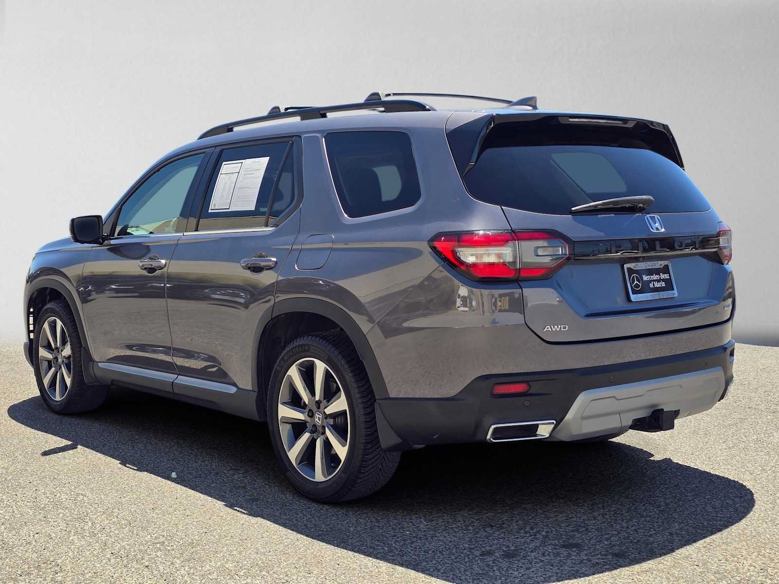 Used 2023 Honda Pilot Elite image 5