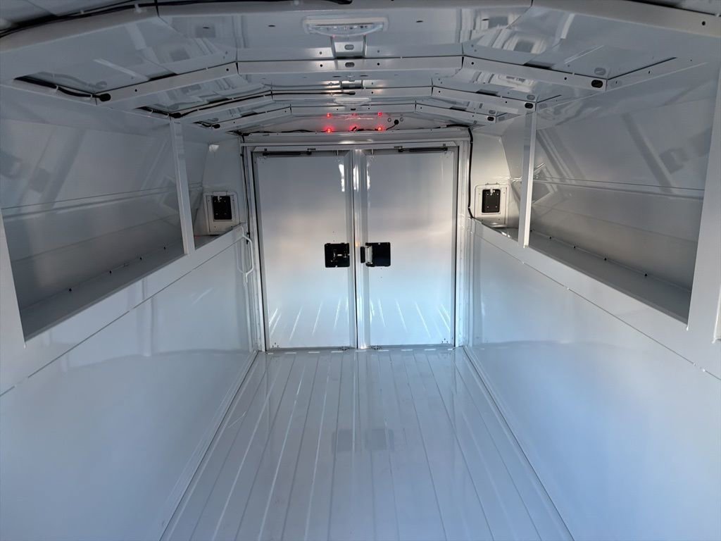 New 2025 Chevrolet Express 3500 w/ Power Convenience Package image 24