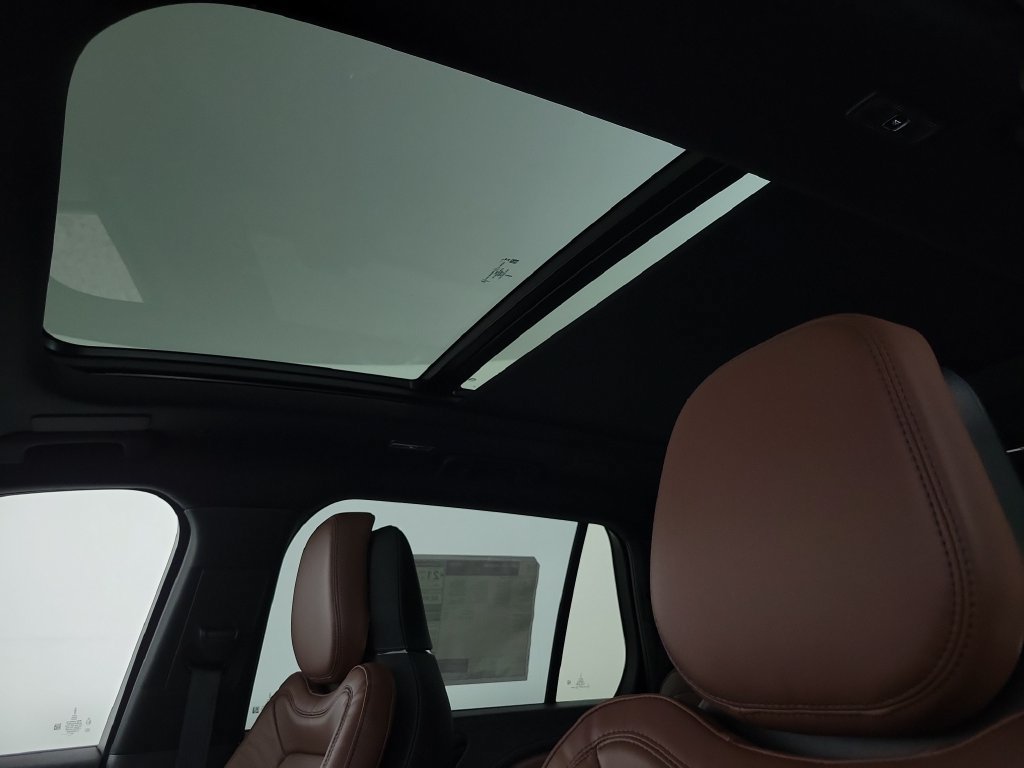 New 2026 Lincoln Aviator Reserve w/ Luxury Package RWD image 19