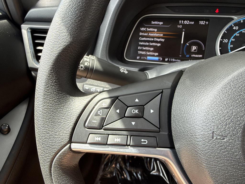 Used 2025 Nissan Leaf S FWD image 26