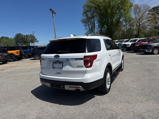 Used 2016 Ford Explorer XLT w/ Equipment Group 201A image 24