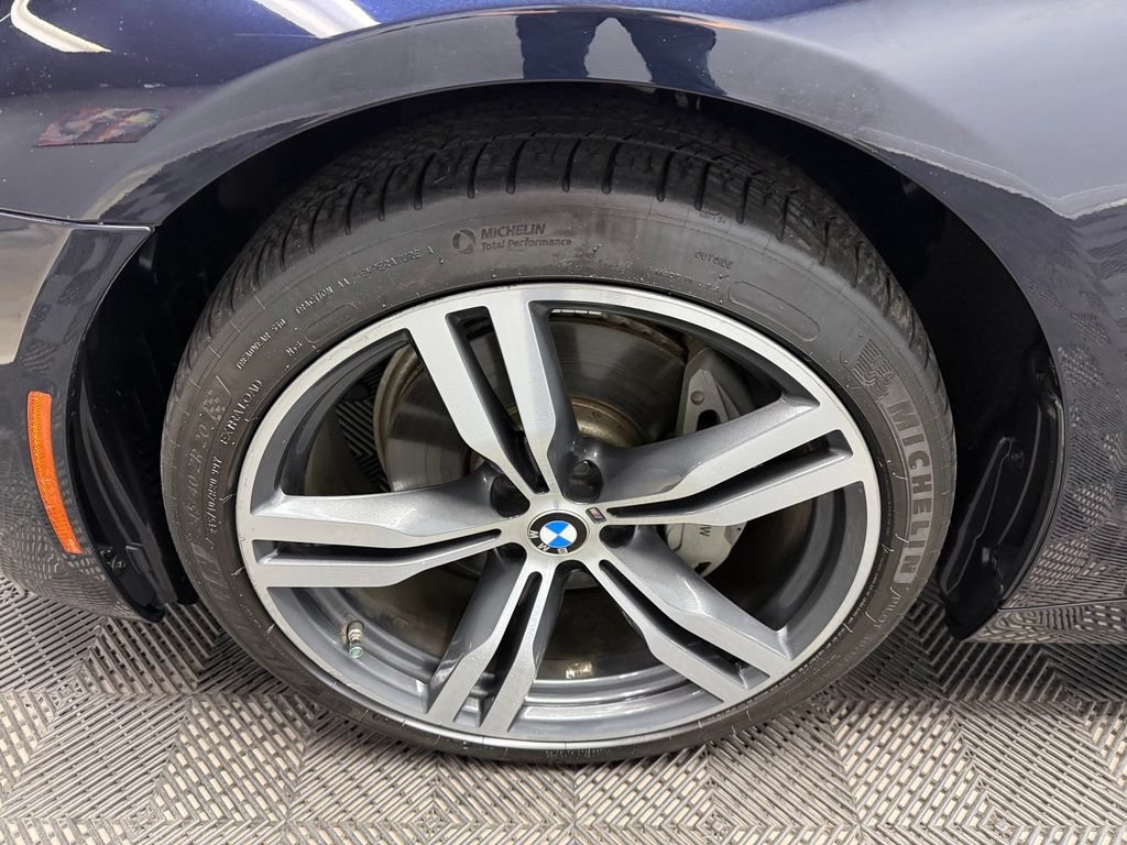 Used 2019 BMW 740i w/ M Sport Package RWD image 21