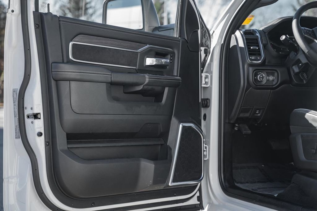 Used 2025 RAM 2500 Laramie image 47