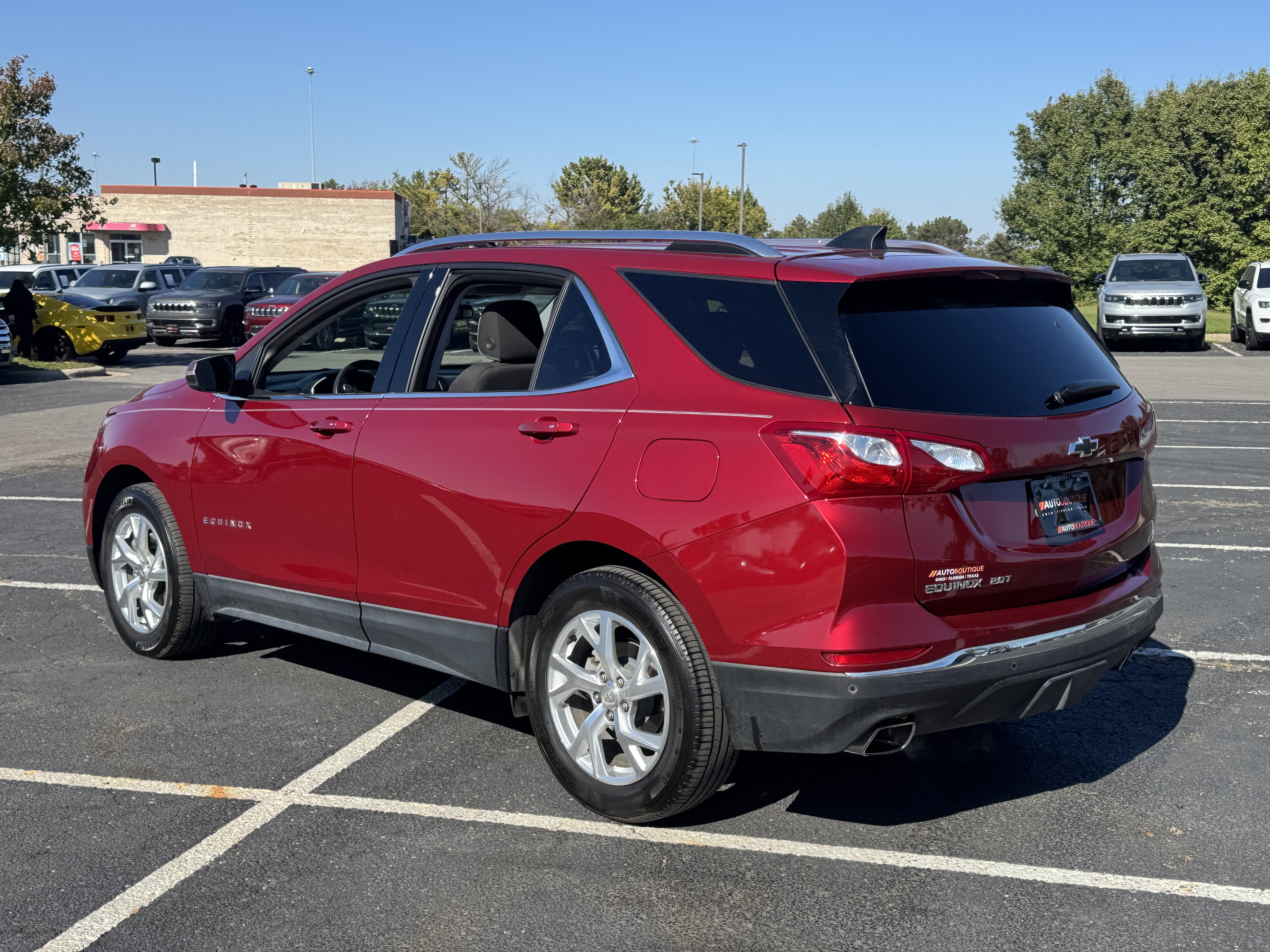 Used 2019 Chevrolet Equinox LT FWD image 8