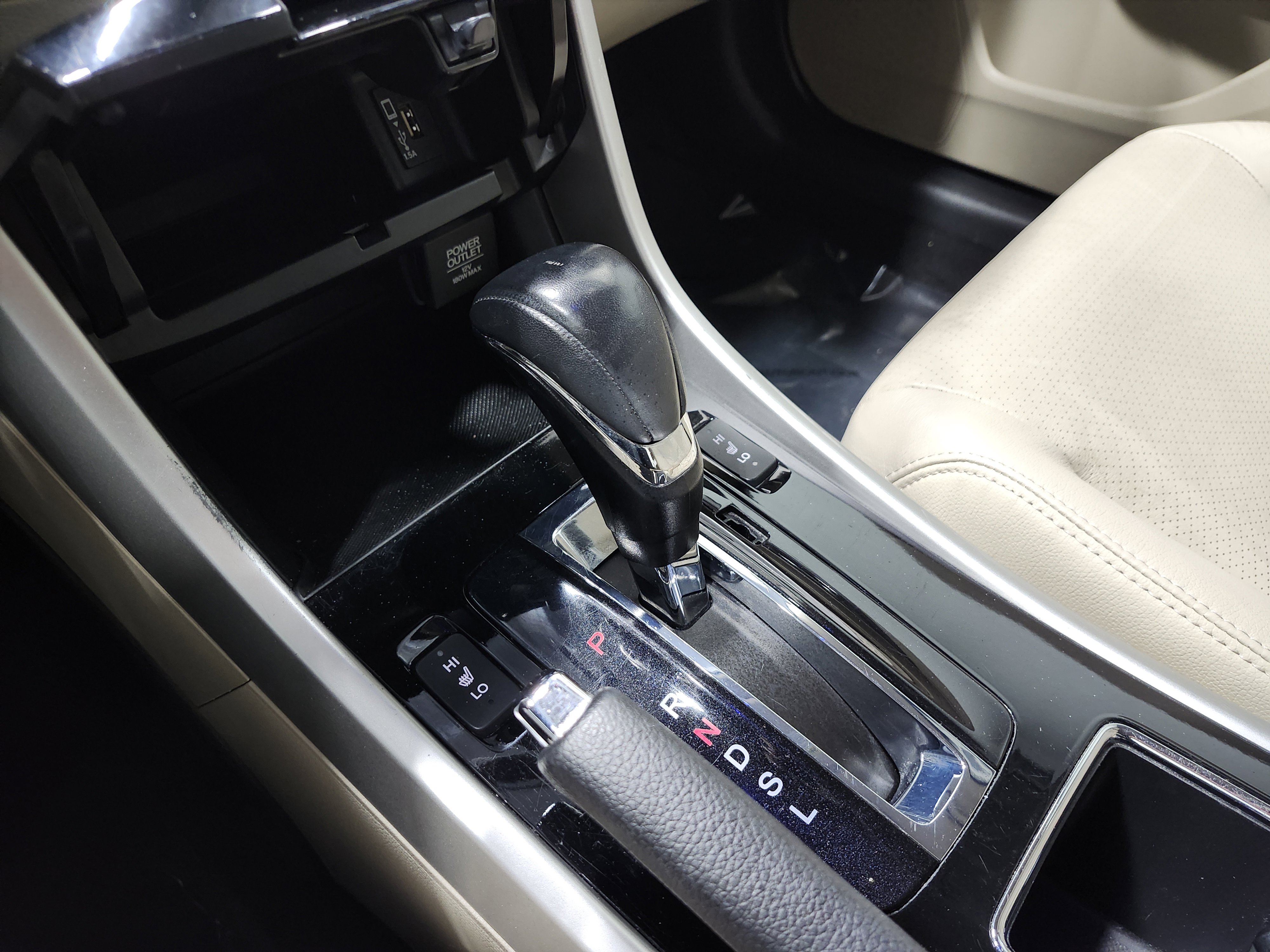 Used 2017 Honda Accord EX-L image 32