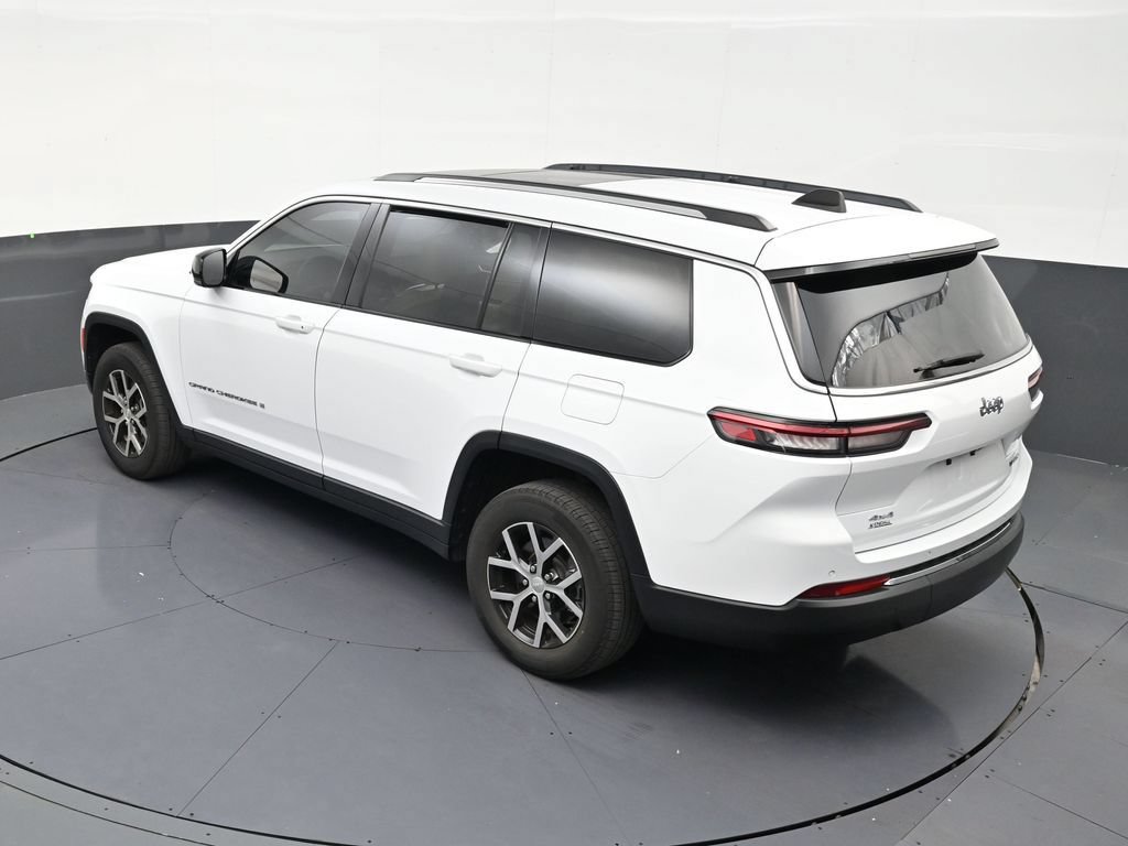 Used 2023 Jeep Grand Cherokee L Limited w/ Luxury Tech Group II AWD/4WD image 14
